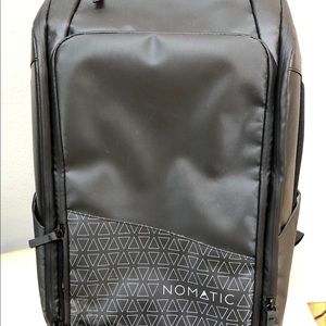 Nomatic backpack